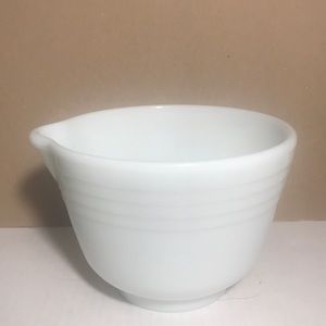 Hamilton Beach Vintage White Milk Glass Bowl